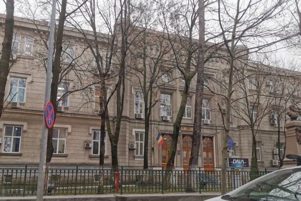 Vlad Oprea, primarul din Sinaia, cercetat de DNA pentru corupție și trafic de influență