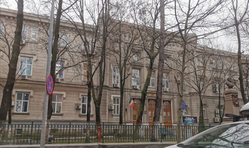 Vlad Oprea, primarul din Sinaia, cercetat de DNA pentru corupție și trafic de influență