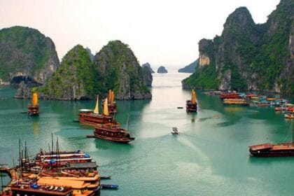 Asia Express ajunge în Vietnam: peisaje spectaculoase la Halong Bay