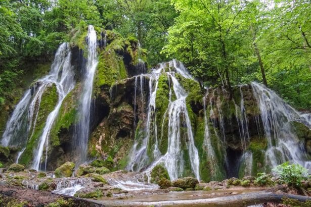 Cascada Beușnița – miracolul de smarald al Banatului