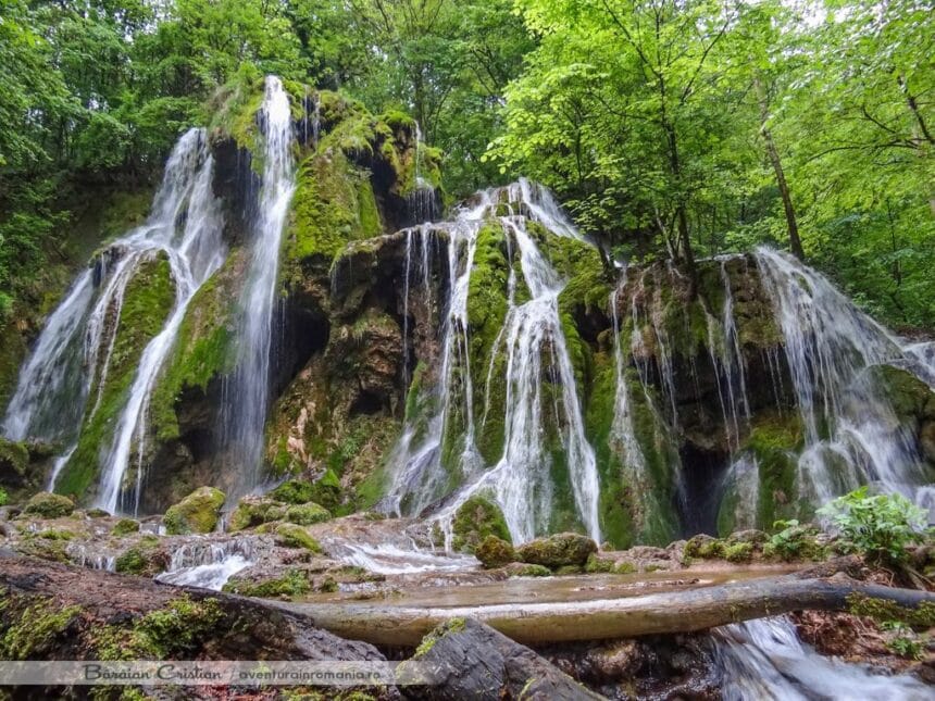 Cascada Beușnița – miracolul de smarald al Banatului